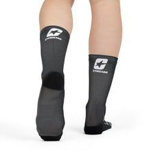 Lade das Bild in den Galerie-Viewer, CYMSTAR Barocco Crew Socks (B&amp;W)
